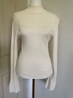 Long sleeve sweater top